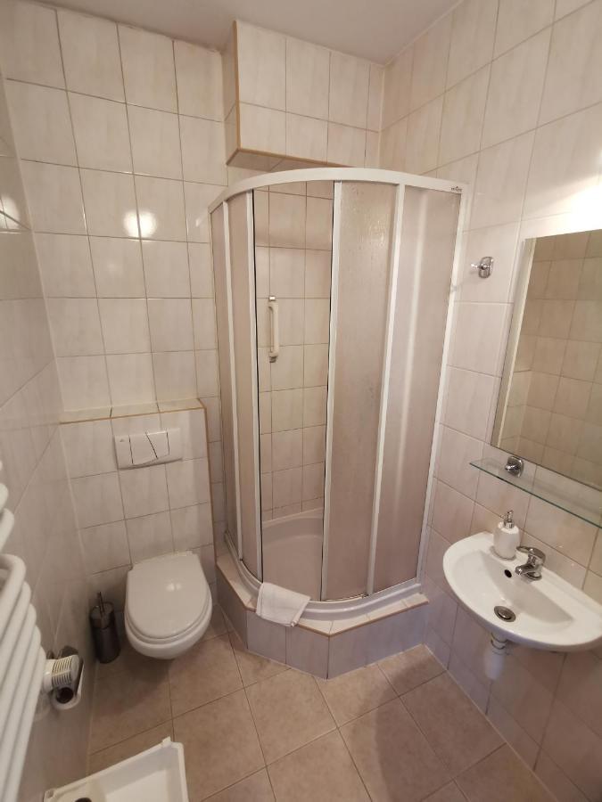 Triple Room Private Bathroom