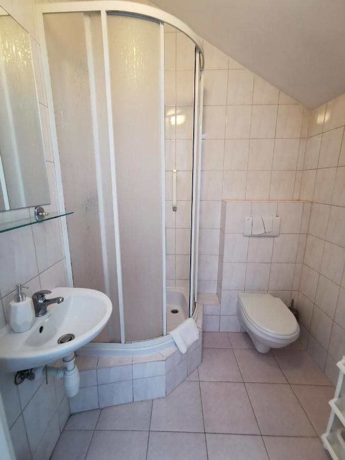 Double Room Private Bathroom